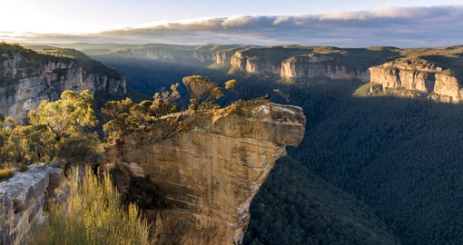 Hanging RockLookout in the Blue Mountains