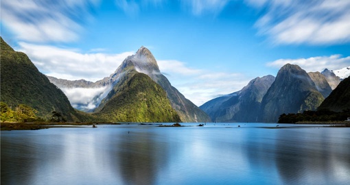 Enjoy the Milford Sound the most stunning natural attraction,