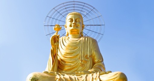 A giant sitting golden Buddha