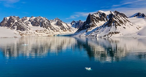 Discovered by William Barents in 1596, Magdalenefjorden is renown for it's sheltered waters and jagged peaks
