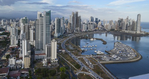 Stroll alongside the Pacific Coast as you explore Panama City