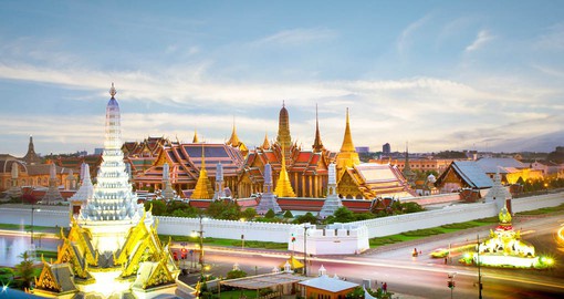 The magnificent Bangkok Grand Palace is one of Bangkok's main tourist attractions