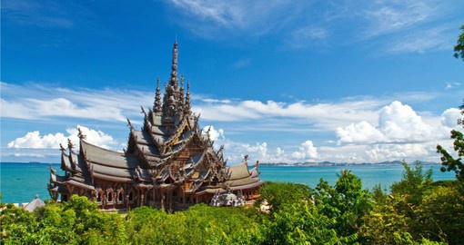 Take the opportunity to visit the The Wood Sanctuary of Truth in Pattaya during your Thai vacation