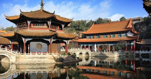 The courtyard of Yuantong Temple in Kunming