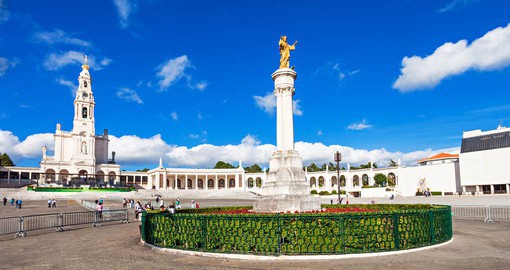 One of the most important catholic shrines in the world, the Sanctuary of Fatima is dedicated to the Virgin Mary