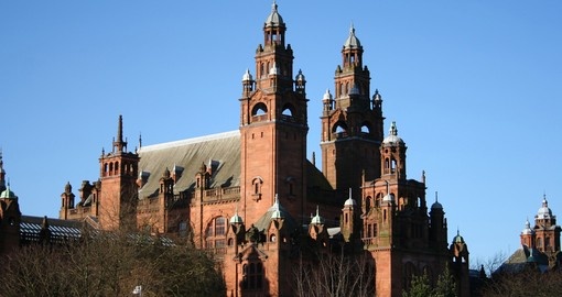 Visit beautiful historical castles in Glasgow during your next trip to Scotland.