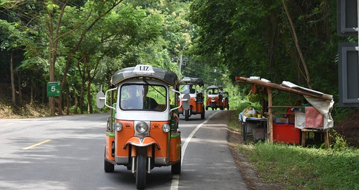 Learn to drive a tuk tuk on your Thailand Vacation