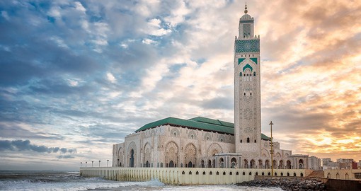 Wander the halls of the Hassan II Mosque, a picturesque figure of Casablanca