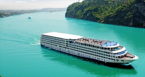 Explore Yangtze Cruiseship on your next China vacations