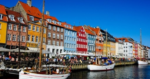 Cruise the Canals on your Copenhagen Tour