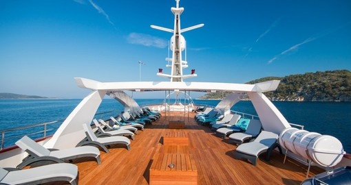 The sundeck on the Deluxe Admiral is the perfect place to relax