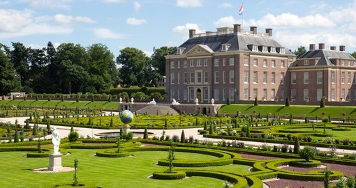Palace and Gardens in Apeldoorn