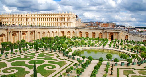Louis XIV first came to Versailles in October 1641 to escape a smallpox epidemic