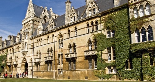 Visit the dining hall from the original Harry Potter film, Christ Church Hall, Oxford