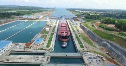 Learn about the Agua Clara Locks on your Panama Vacation