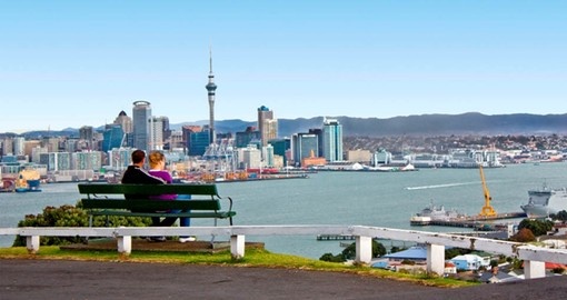 Combine a tour of cosmopolitan Auckland and the North Island's wilderness on your New Zealand Vacation
