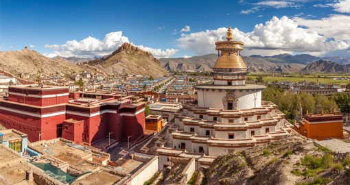 Gyantse lies on the historic  trade route between India and Tibet and maintains it's small-town charm