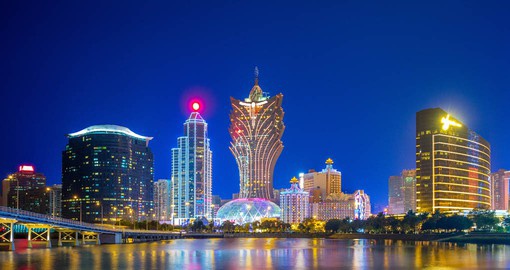 Explore the night life in Macau, also known as "Las Vegas of Asia"