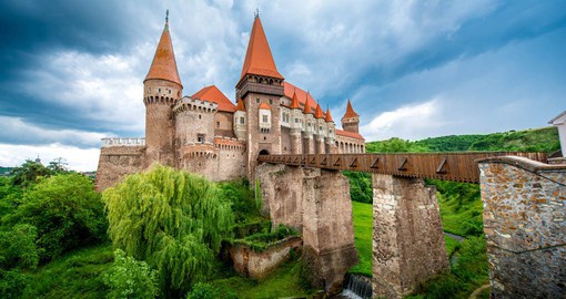 The most spectacular Gothic-style castle in Romania, Corvin was built by the Anjou family in the mid 14th century