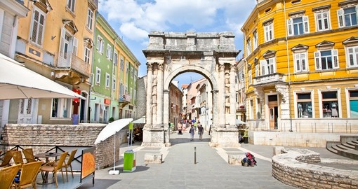 Golden Roman Gate in Pula