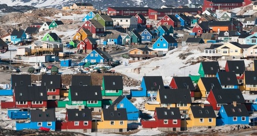Enjoy beautiful scenery of colourful houses in Ilulissat.