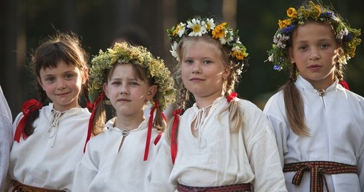 Latvian youth song and dance