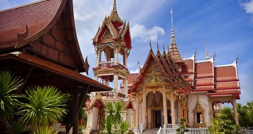 The spectacular architecture of Wat Chalong temple - a great photo opportunity on your Thailand vacation.