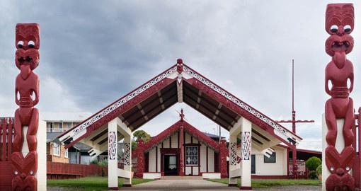 Experience the traditional customs at Rotorua on your next trip