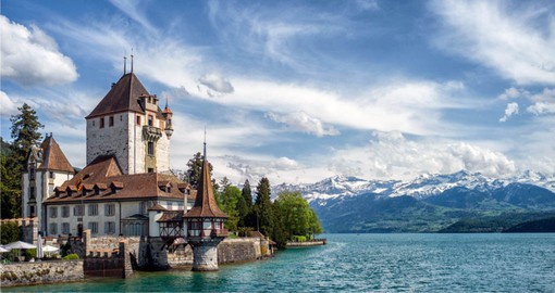 Interlaken is built on a narrow stretch of valley, between the emerald-colored waters of Lake Thun and Lake Brienz
