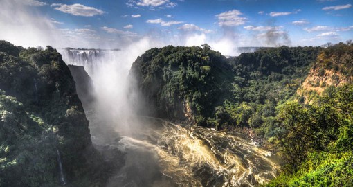 "The smoke that thunders" the noise of Victoria Falls can be heard from a distance of 40 kilometers